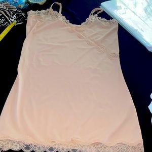 NWOT body, beautiful Shapeware slip size X1